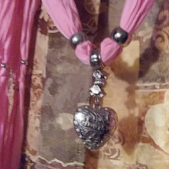 Scarf - Picture 3 of 3